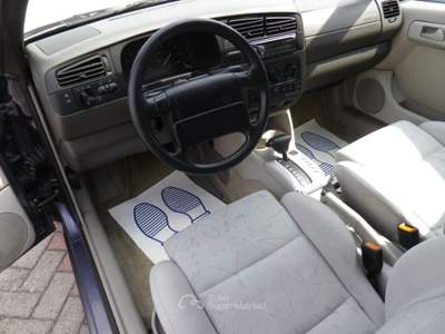 Volkswagen Golf 2.0i Cambio Autom. 116CV Karmann CRS&ASI LIBRETTO Grigio usata Sedriano