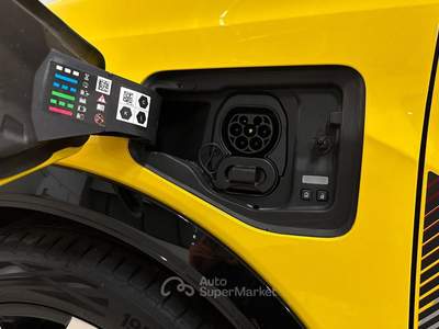 Renault 5 E-Tech Electric RENAULT iconic cinq 150 cv comfort range Giallo usata Albignasego
