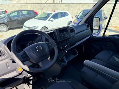 Nissan Interstar pari al nuovo Bianco usata Napoli