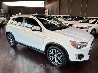 Mitsubishi ASX 1.6 DI-D 114 CV 2WD Instyle Panoramic Bianco usata Pesaro