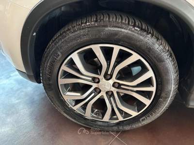Mitsubishi ASX 1.6 DI-D 114 CV 2WD Instyle Panoramic Bianco usata Pesaro