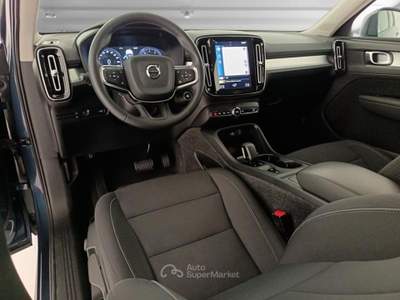 Volvo XC40 1.5 T3 Momentum Pro Geartronic Blu/Azzurro usata Padova