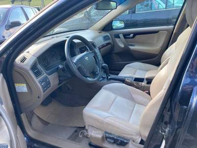 Volvo V70/XC70 V70 2.4 D5 20V cat aut. AWD Blu/Azzurro usata Arezzo