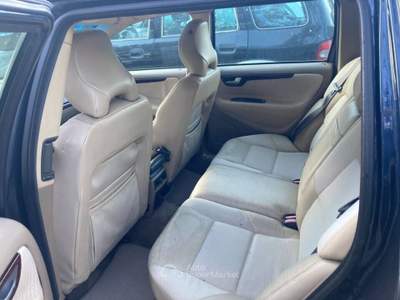 Volvo V70/XC70 V70 2.4 D5 20V cat aut. AWD Blu/Azzurro usata Arezzo