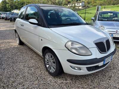 Lancia Ypsilon Neopatentati Bianco usata Arezzo
