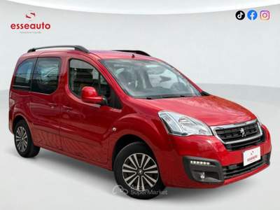 Peugeot Partner Tepee BlueHDi 100 Outdoor Rosso usata PISTOIA