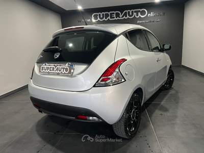 Lancia Ypsilon 1.2 69 CV 5 porte Platinum Ecochic GPL Argento usata Atena lucana