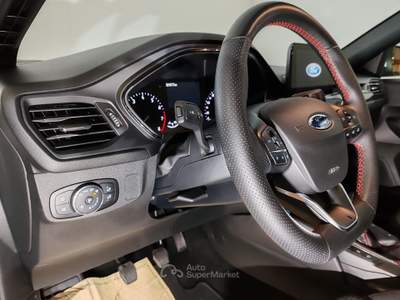 Ford Focus 1.0 EcoBoost 125cv 5p ST-Line + Navi + Led Argento usata Torino