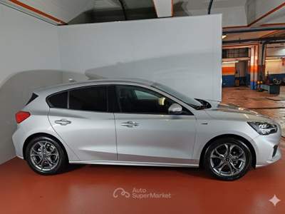 Ford Focus 1.0 EcoBoost 125cv 5p ST-Line + Navi + Led Argento usata Torino