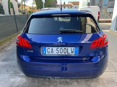 Peugeot 308 BlueHDi 130 S&S EAT8 Allure C.A NAVI SENSORI Blu/Azzurro usata Nogarole Rocca