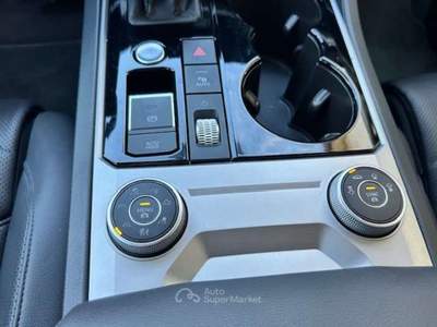 Volkswagen Touareg 3.0 V6 tdi Elegance 286cv tiptronic Bianco usata Cavezzo