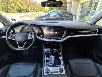 Volkswagen Touareg 3.0 V6 tdi Elegance 286cv tiptronic Bianco usata Cavezzo