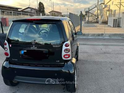 Smart ForTwo auto per neo patentati Nero usata Tradate