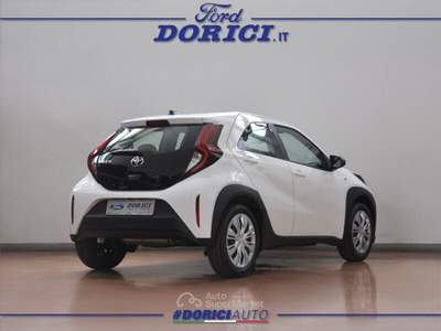 Toyota Aygo X Aygo X 1.0 VVT-i 72 CV 5 porte Active Bianco usata Credaro