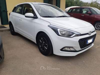 Hyundai i20  1.1 CRDi 12V 5p. Comfort Bianco usata Soleto