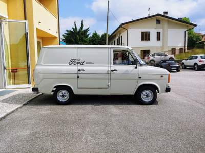Ford Transit Parzialmente camperizzato Beige usata Pieve di Soligo