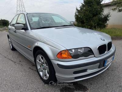 BMW Serie 3 318i 318 Serie 3 E46 Berlina 318i Argento usata TRAVAGLIATO