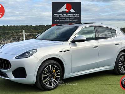 Maserati Grecale MHEV 300cv GT (Tetto/LED/APP) Bianco usata Castellaneta