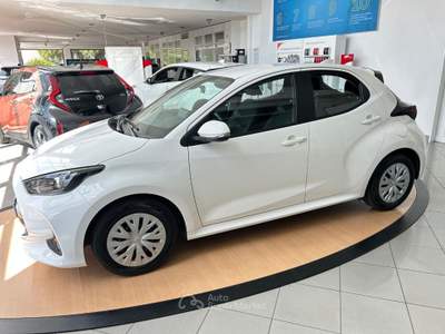 Toyota Yaris 1.0 5 porte Active Bianco usata Novi Ligure