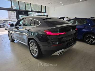BMW X4 Xdrive 20d mhev Tetto cam Nav PDC Full LED Grigio usata Campi Bisenzio
