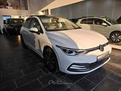 Volkswagen Golf ETSI MOVE LIFE C.16 Tetto Led Matrix Clima3Zone Bianco usata Campi Bisenzio