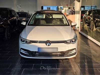 Volkswagen Golf ETSI MOVE LIFE C.16 Tetto Led Matrix Clima3Zone Bianco usata Campi Bisenzio