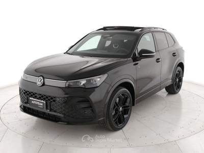 Volkswagen Tiguan Tiguan 2.0 tdi r-line plus 4motion 193cv dsg Nero usata Padova