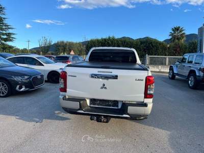 Mitsubishi L200 2.4 DI-D/154CV Double Cab Intense Navi Bianco usata Alife