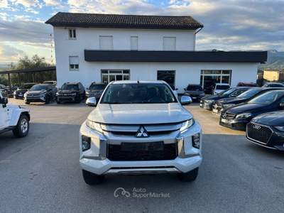 Mitsubishi L200 2.4 DI-D/154CV Double Cab Intense Navi Bianco usata Alife