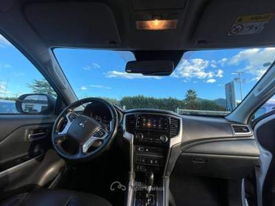 Mitsubishi L200 2.4 DI-D/154CV Double Cab Intense Navi Bianco usata Alife