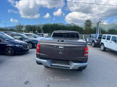 Mitsubishi L200 2.4 DI-D/181CV Double Cab Intense Hp Mivec Grigio usata Alife