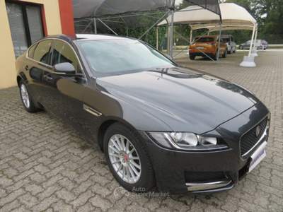 Jaguar XF 2.0 D 163cv AUTOMATICA PURE - BERLINA - TELECAMERA Grigio usata Monza