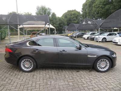 Jaguar XF 2.0 D 163cv AUTOMATICA PURE - BERLINA - TELECAMERA Grigio usata Monza