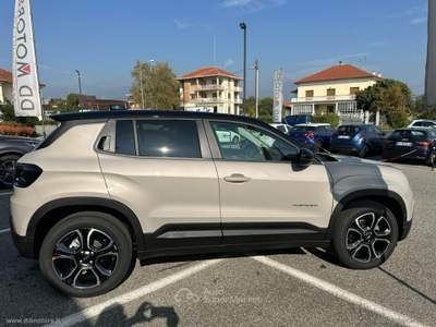Jeep Avenger Avenger 1.2 Turbo 110CV MHEV Summit CAMBIO AUTOMATICO Beige usata Villanova Canavese