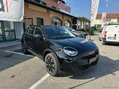 Fiat 600 600 Hybrid MHEV CAMBIO AUTOMATICO Nero usata Villanova Canavese