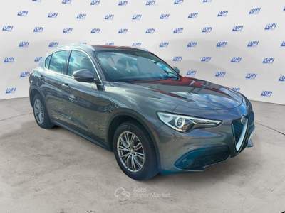 Alfa Romeo Stelvio 2.2 t Business Q4 190cv auto Grigio usata Pistoia