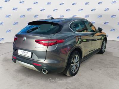 Alfa Romeo Stelvio 2.2 t Business Q4 190cv auto Grigio usata Pistoia