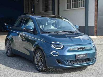 Fiat 500 Berlina 42 kWh Icon Blu/Azzurro usata Pianezza