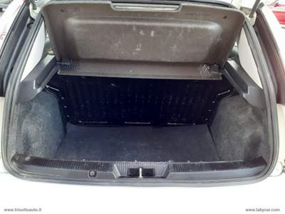 Fiat Punto Punto 1.3 MJT 75CV 5p.Van Pop 4 p. E5+ AUTOCARRO 4 POSTI Bianco usata Scurelle