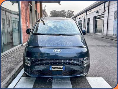 Hyundai Staria Staria 1.6 HEV AT 2WD 9 posti Wagon Grigio usata Milano