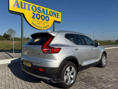 Volvo XC40 D3 AWD Geartronic Momentum Argento usata San Biagio di Callalta