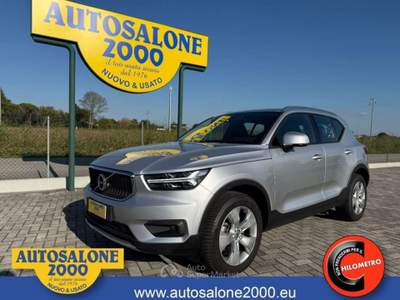 Volvo XC40 D3 AWD Geartronic Momentum Argento usata San Biagio di Callalta