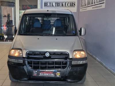 Fiat Doblò Doblo 1.9 JTD cat Cargo Combi 5 p.ti SX N1 Grigio usata Quarrata