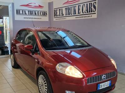Fiat Grande Punto 5 porte Dynamic Rosso usata Quarrata