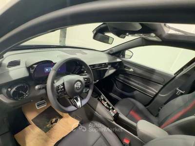 Alfa Romeo Junior 1.2 136 CV Hybrid eDCT6 Speciale Nero usata Albano Laziale