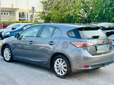 Lexus CT HYBRID BENZINA OK NEOPATENTATI usata DUEVILLE