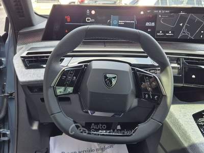 Peugeot 5008 Hybrid 145 e-DCS6 GT Argento usata Cento