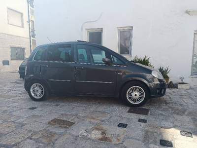 Lancia Musa lancia musa 1.3 90cv pelle/tetto  Grigio usata Mesagne