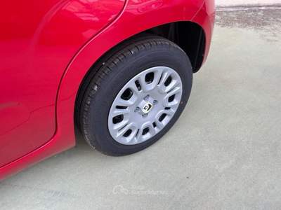 Fiat Panda 1.0 FireFly S&S Hybrid Rosso usata Brindisi