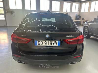 BMW Serie 5 520d 520d 48V xDrive Touring Msport Nero usata Casalgrande